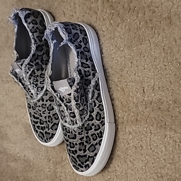 Rocket Dog Slip-on Canvas Casual Shoes - Picture 2 of 8